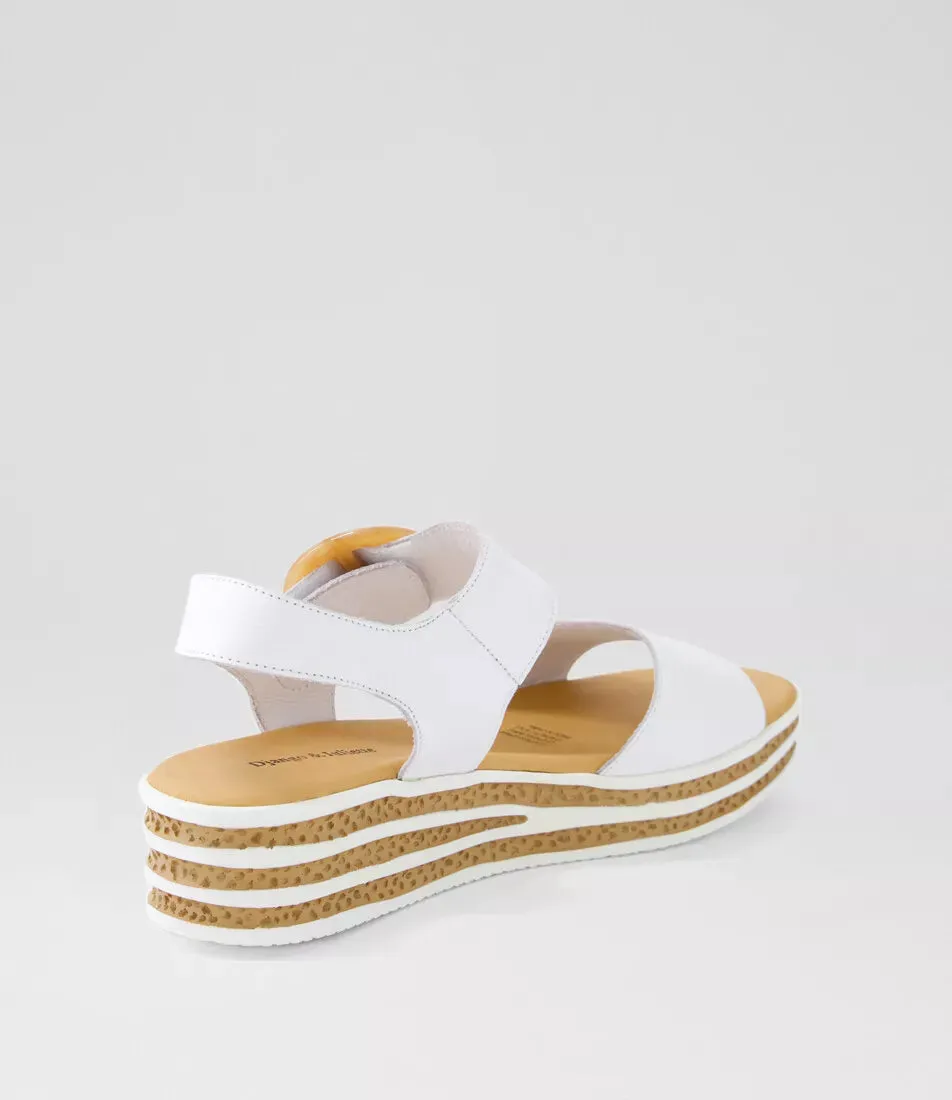 Django & Juliette 'Cubbie Sandal' - White