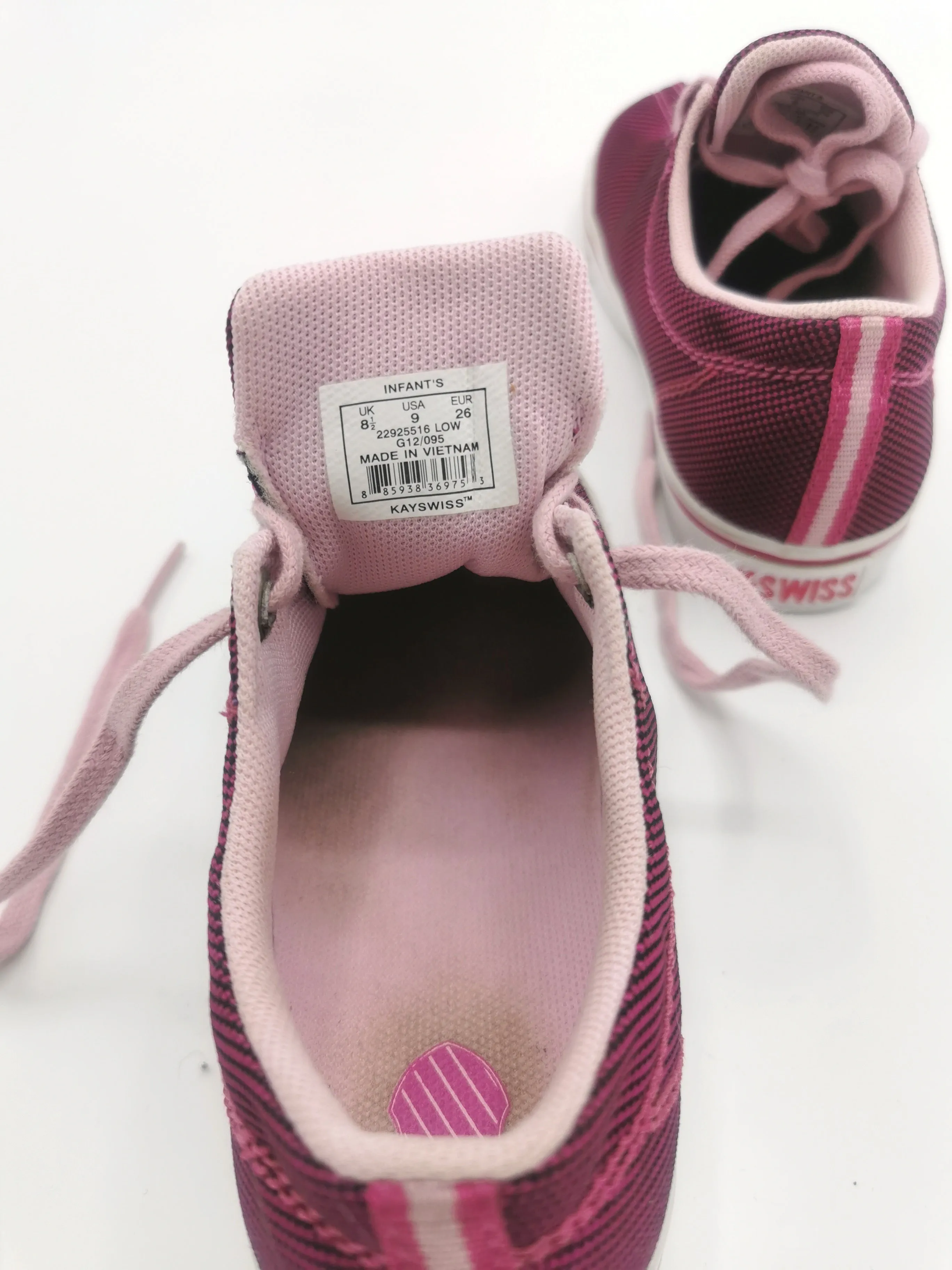 GIRL SIZE 9 TODDLER - K SWISS Running Shoes EUC B59