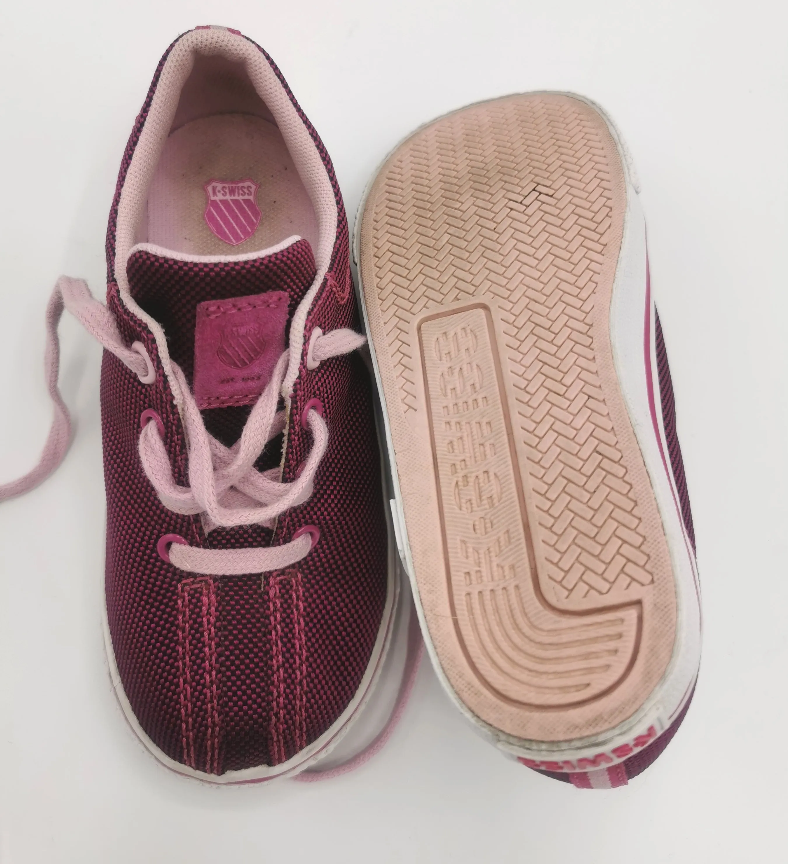 GIRL SIZE 9 TODDLER - K SWISS Running Shoes EUC B59
