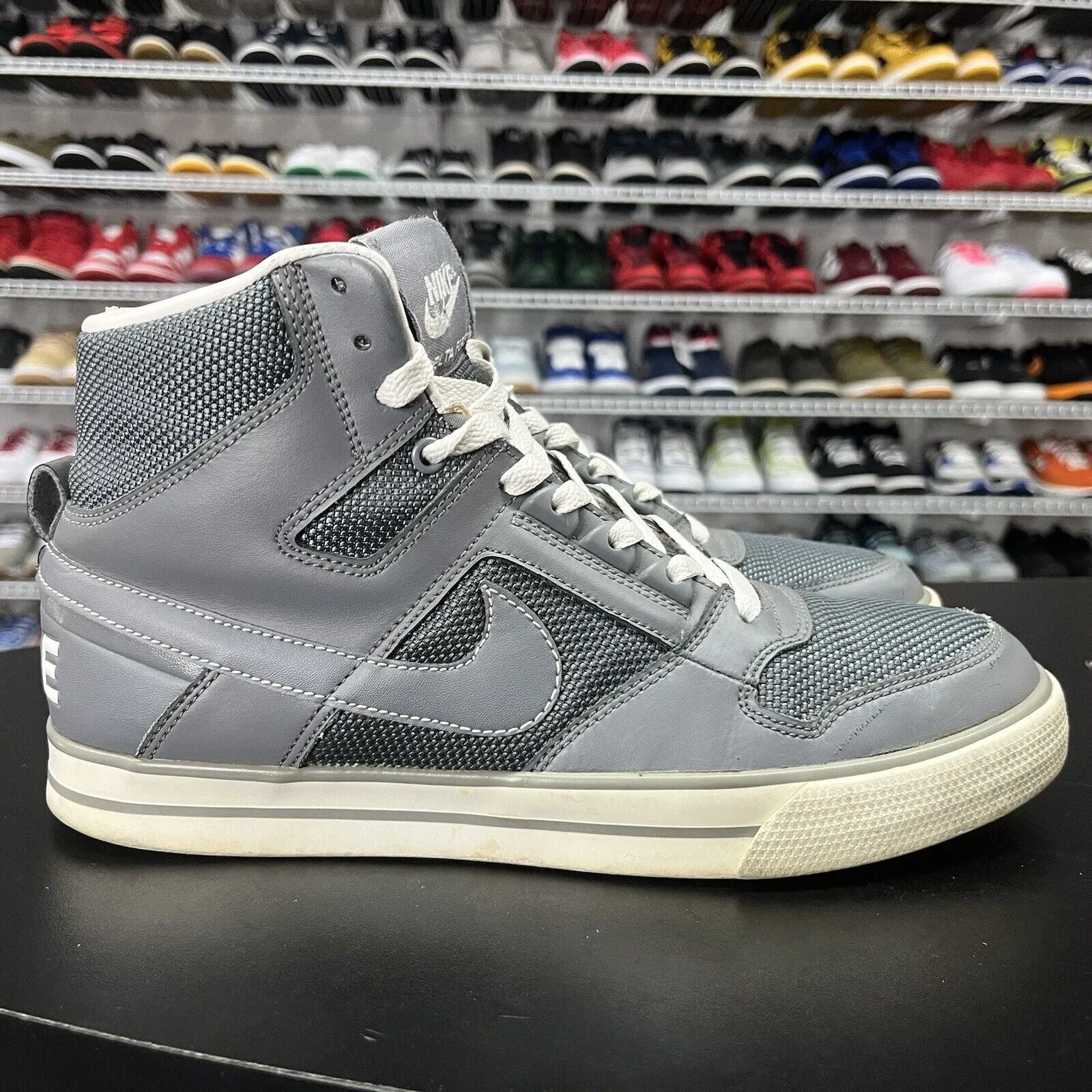 Nike Delta Force Men's Gray Leather High Top Athletic Sneakers Shoes Size 9